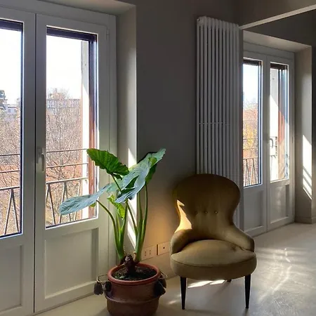 Bilocale Di Design Con Vista In Crocetta Quadronno Apartment Milan Exterior photo